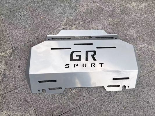 2022-2023 GR Hilux REVO ROCCO Onderste beschermplaat gemakkelijk te installeren