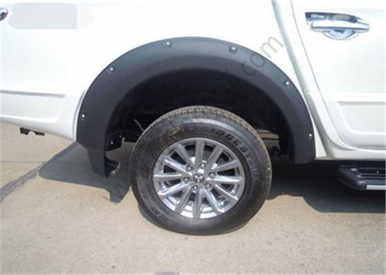 De Gloed van het de Vrachtwagenstootkussen van Mitsubishi Triton 12 van de de Doosmaanden Verpakking van het Garantiekarton