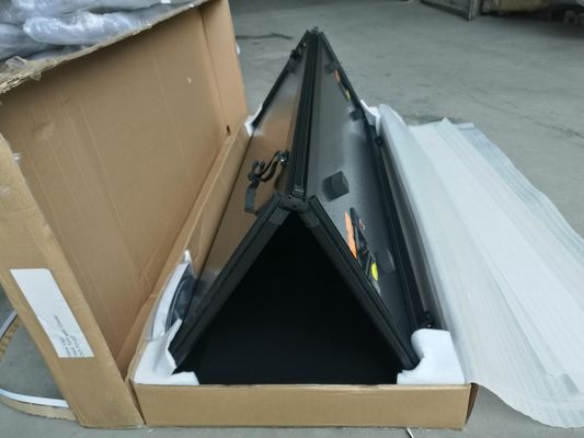 4X4 het Beddekking van Trifold Tonneau van autotoebehoren Harde voor Nissan Navara NP300