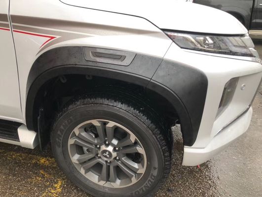 Mitsubishi Triton 2019 Gloed van het Vrachtwagenstootkussen