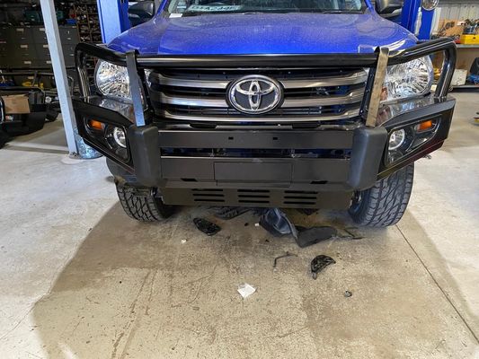 Van de de Vrachtwagenstier van Revo 2015 van Toyota Hilux 2015 Opgepoetste de Laag van het de Barpoeder