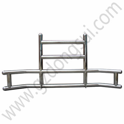 Dongsui Factory Tough Noord-Amerikaanse klassieke stijl Semi Truck Bumper Deer Guards For Freightliner Cascadia For Volvo International Prostar Kenworth Peterbilt Mack Pinnacle