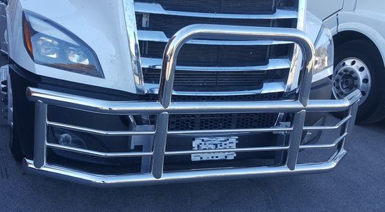 Dongsui Fabriek Robuuste Noord-Amerikaanse fabriek originele prijs Nieuwe stijl Semi Truck Bumper Hertenbeschermers Voor Freightliner Cascadia Volvo International Prostar Kenworth Peterbilt Mack Pinnacle