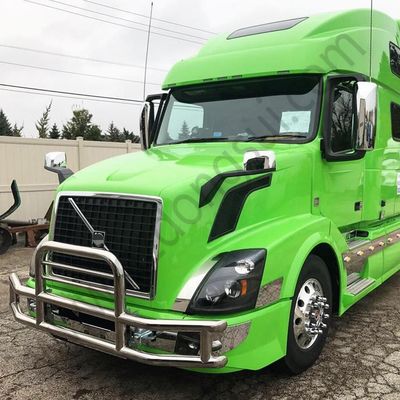 Dongsui Fabriek klassieke Robuuste Noord-Amerikaanse fabriek originele prijs Nieuwe stijl Semi Truck Bumper Hertenbeschermers Voor Freightliner Cascadia For Volvo International Prostar Kenworth Peterbilt Mack Pinnacle