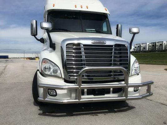 Anticorrosieve Hertenbumper voor Freightliner Cascadia